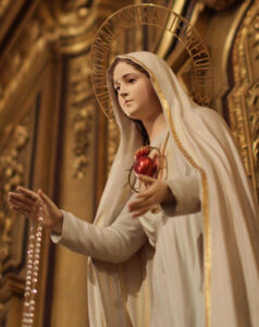 Lire la suite à propos de l’article L’invincible douceur du Rosaire !